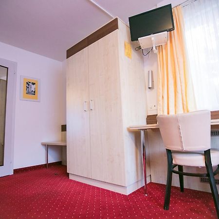 Hotel Tellsplatte Зизикон Экстерьер фото